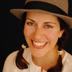 Maggie Peren