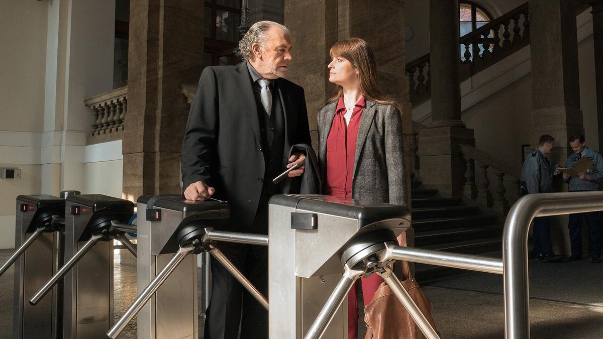 Murder. Money. Zurich. IV - Borchert and the Force of Habit