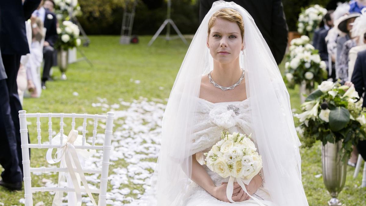 A Fairy-Tale Wedding A Fairy-Tale Wedding